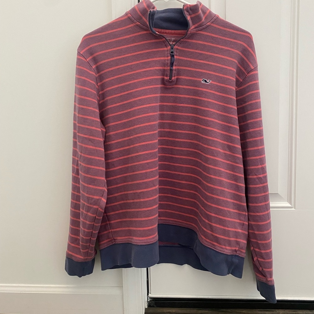 Mens Vineyard Vines 1/4 zip pullover. Mens medium.